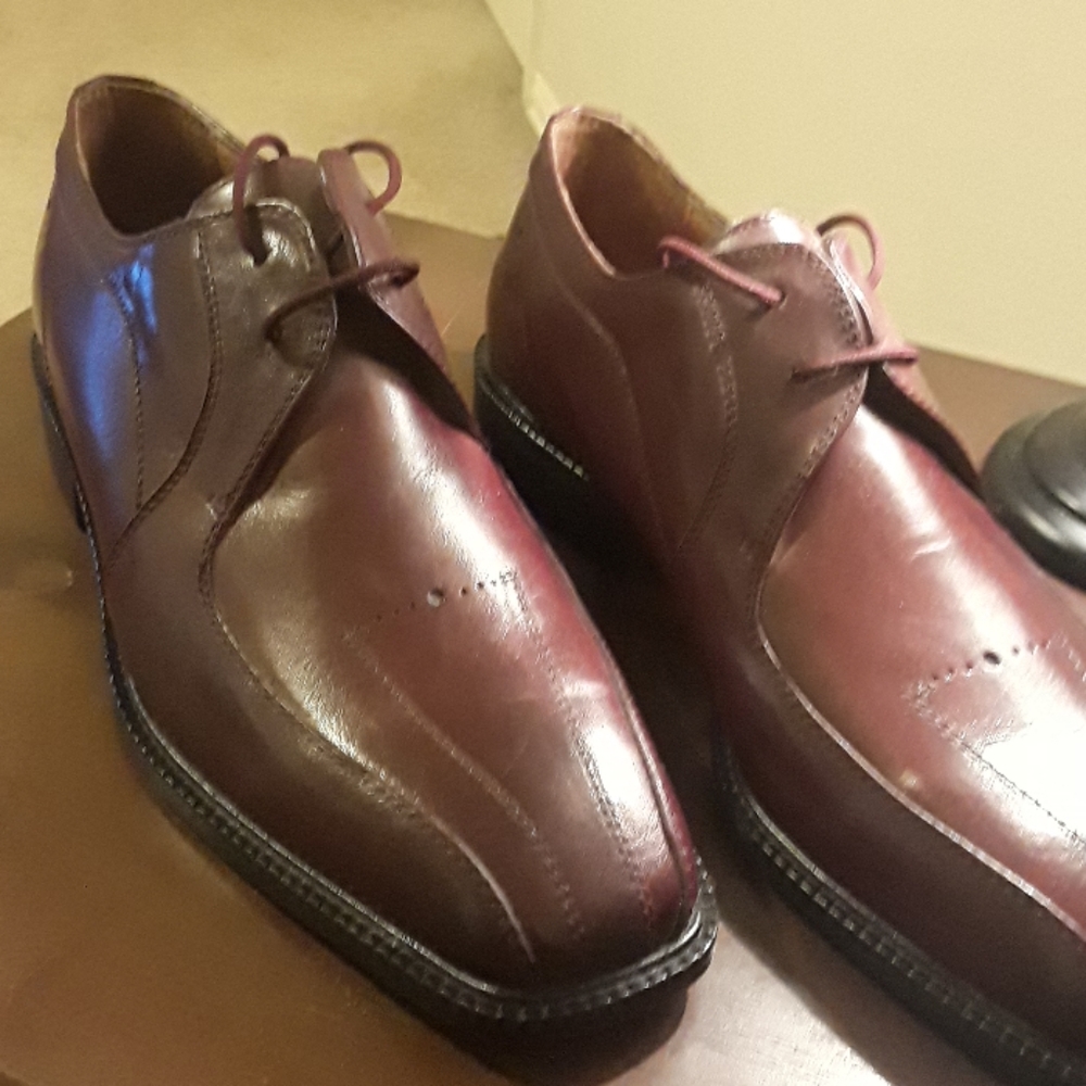 Mens dress shoes